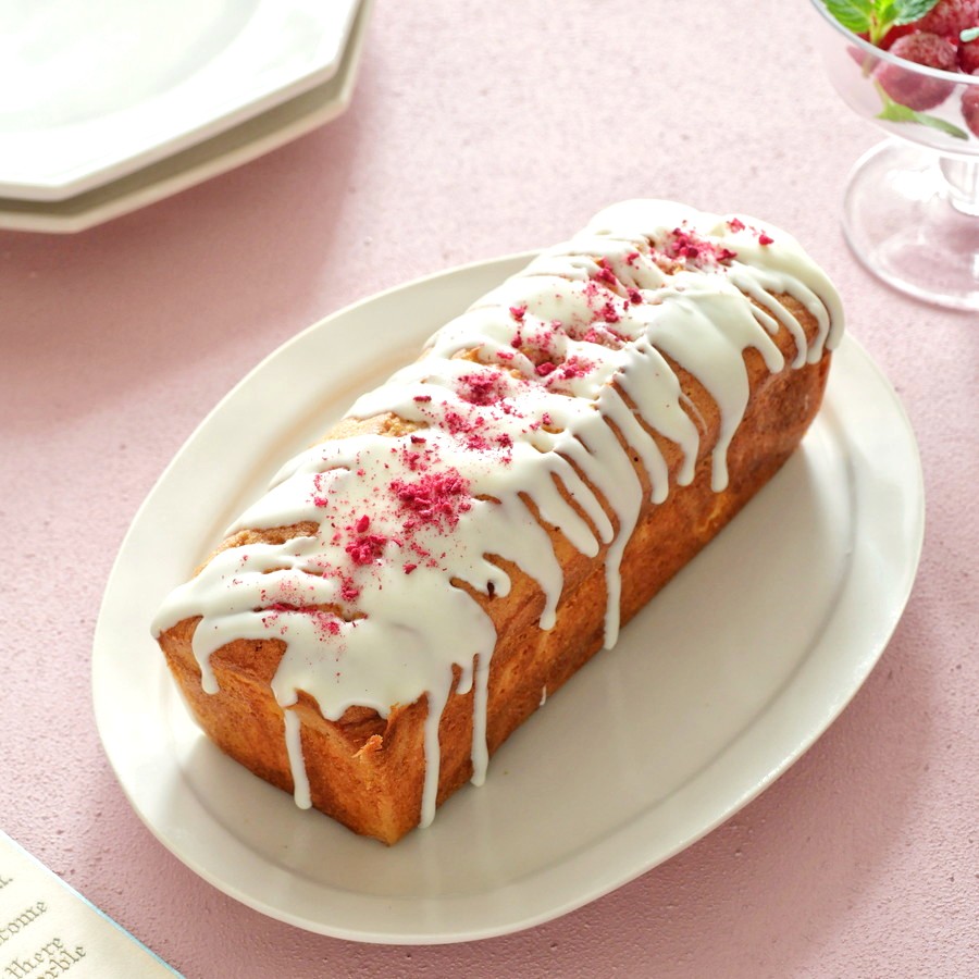 フランボワーズとホワイトチョコのマーブルケーキ