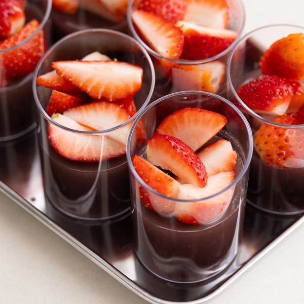 4　いちごゼリーを作る。