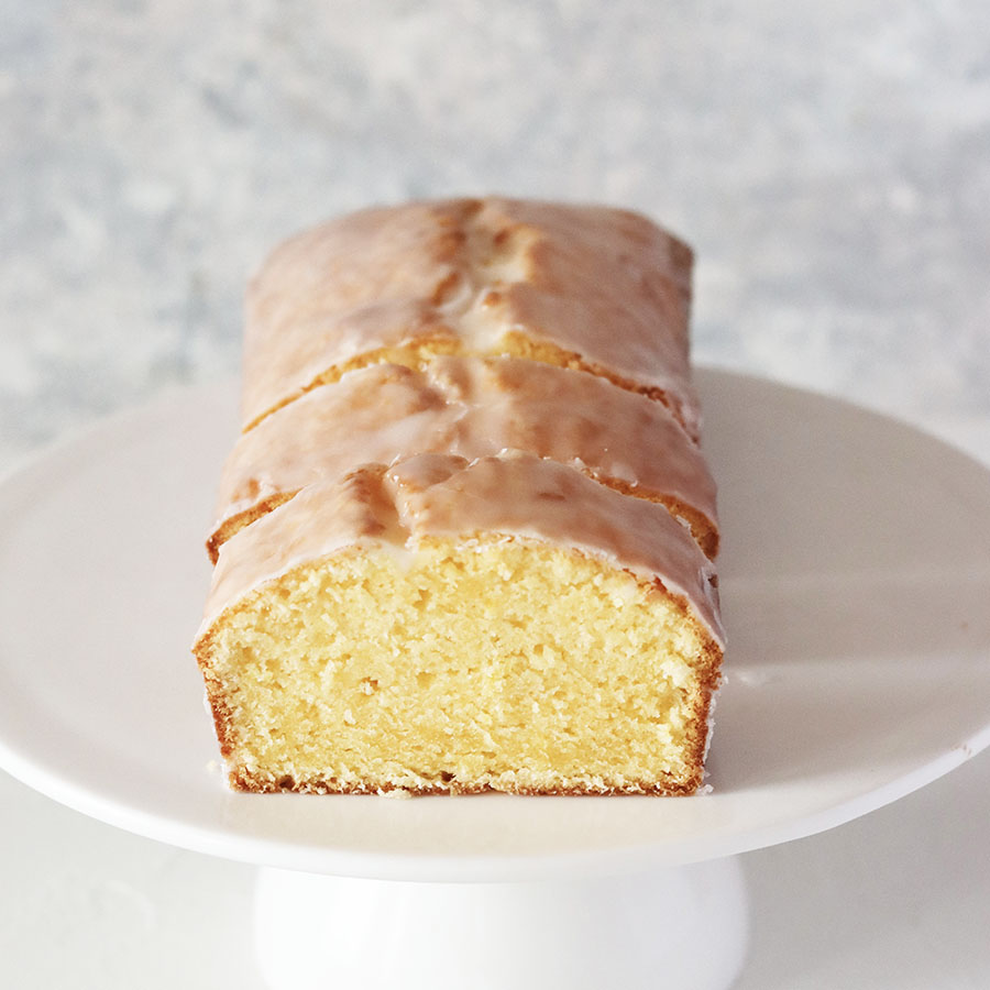 冷やして美味しいクリームチーズとサワークリームのパウンドケーキ