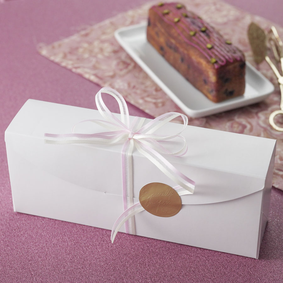 二重リボンがかわいい!パウンドケーキのラッピング