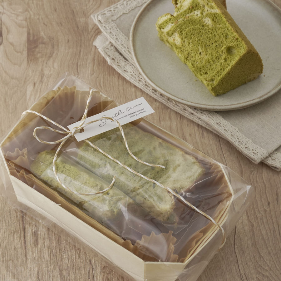 ベーキングカップを使ったカットシフォンケーキのラッピング