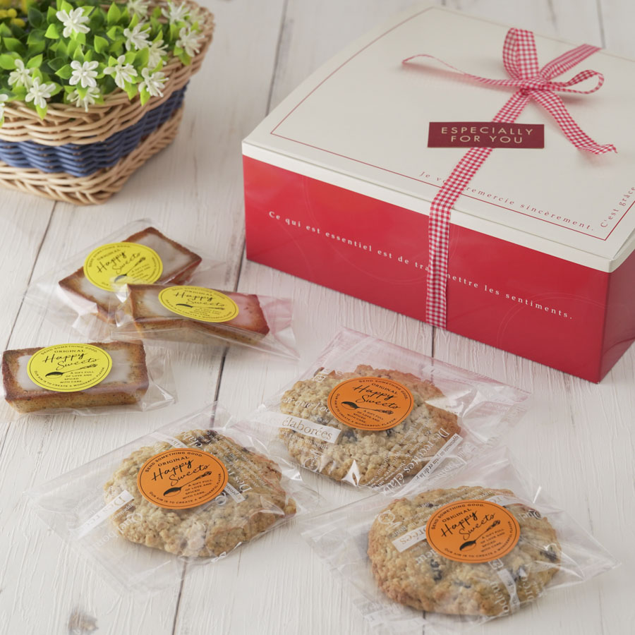 アメリカンクッキーとフィナンシェの詰め合わせラッピング