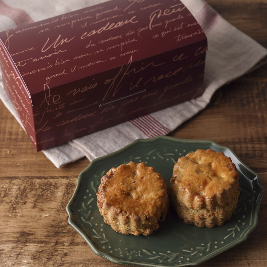 ギフトボックスを使ったスコーンのラッピング